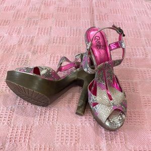 New, never worn. Multi color Carlos Santana wedges